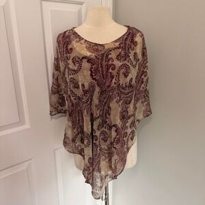 Y2K CREAM AND MAGENTA ZOEY BETH  PLUS PAISLEY PRINT PONCHO TOP